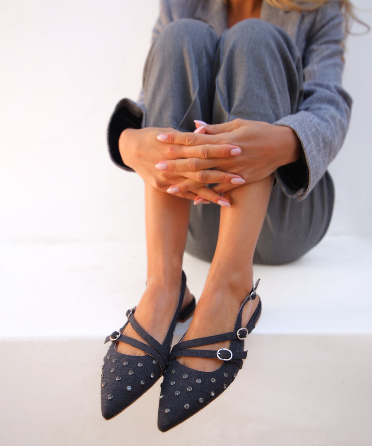 Sapato aberto atr&aacute;s cristal